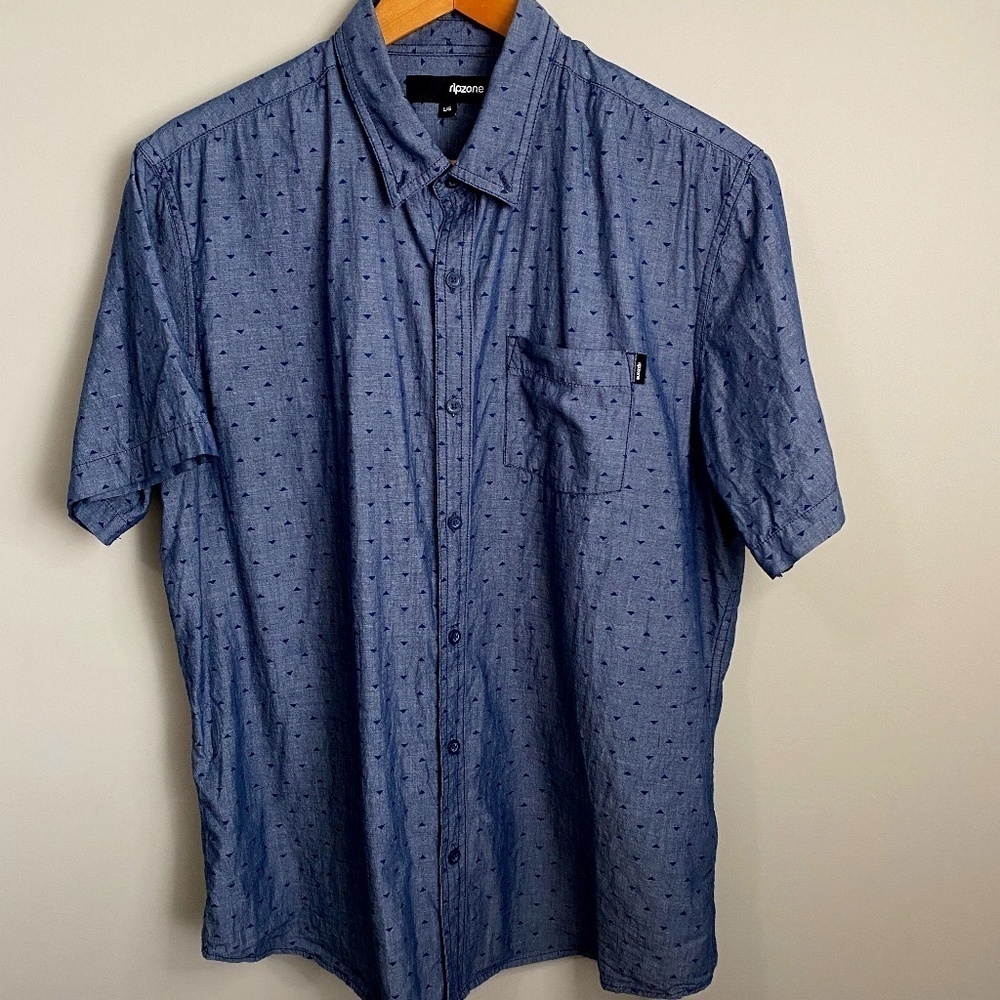 Ripzone‎ Blue/Gray Patterned Men's Short Sleeve Button Up Shirt Size Large